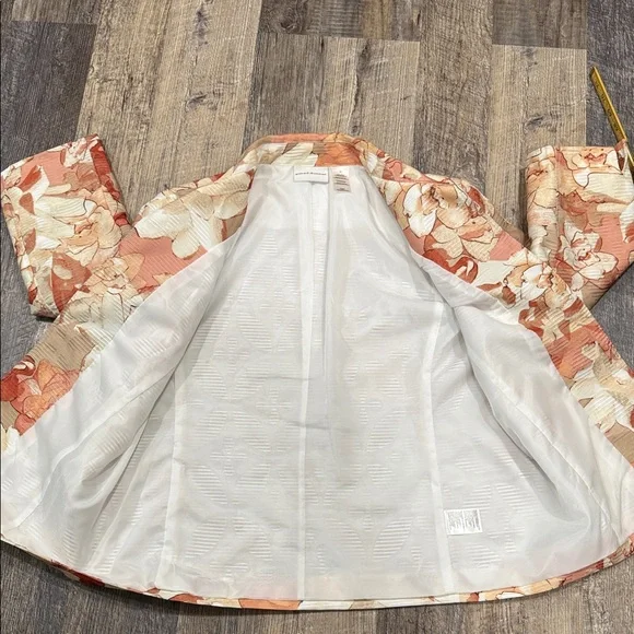 Alfred Dunner Beige and Orange Floral Blazer Jacket - Picture 8 of 8